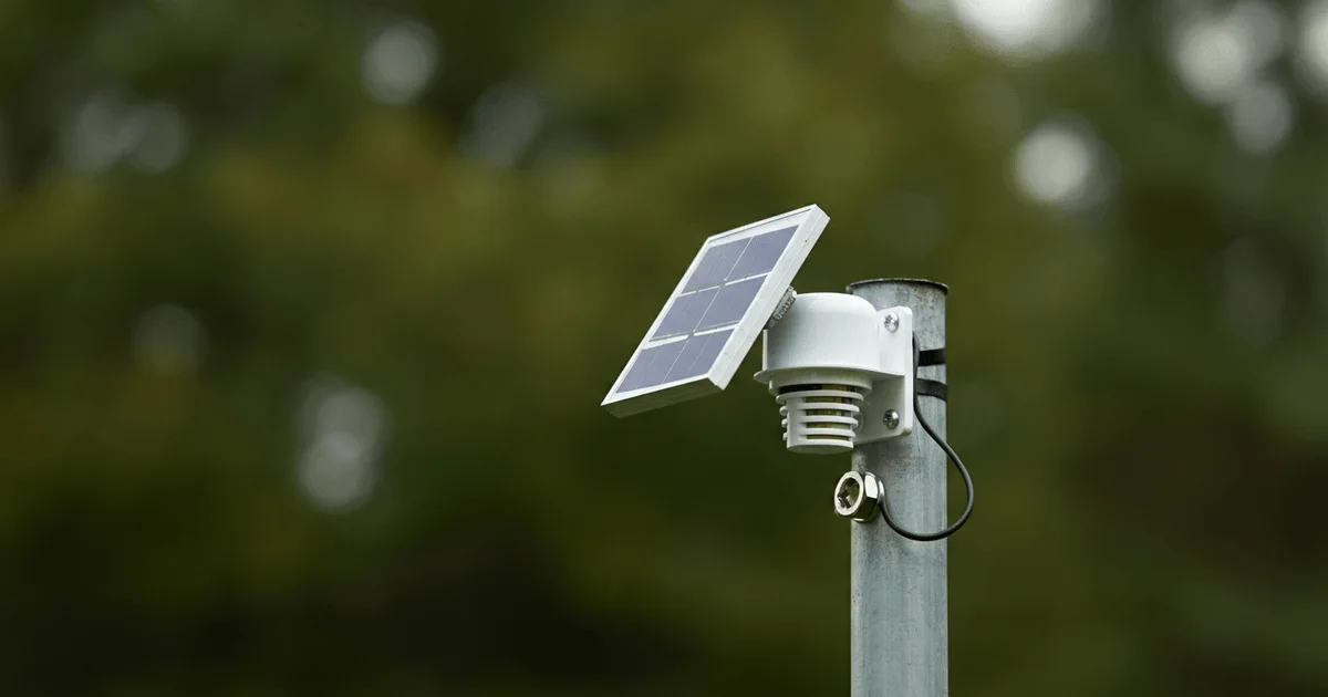 Practical guide: Autonomous outdoor temperature sensor on solar energy