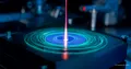 Optical amplifier with energy recycling — a breakthrough